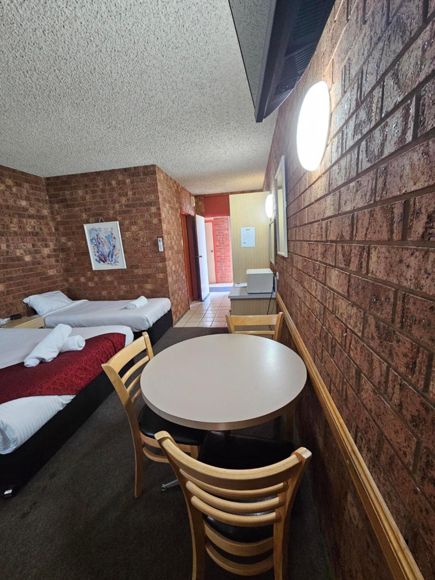 Courtyard Motor Inn Shepparton Exteriör bild